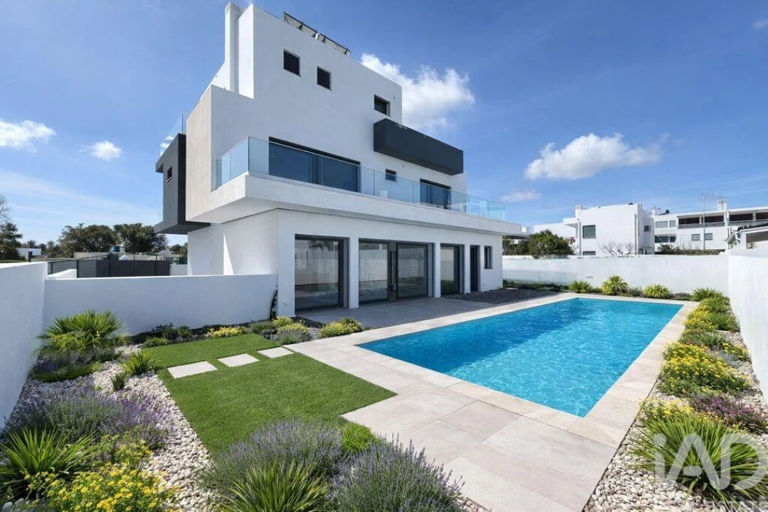 Moradia T6 para Arrendamento em Tavira (Santa Maria e Santiago) Foto 2