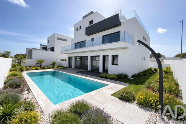 Moradia T6 para Arrendamento em Tavira (Santa Maria e Santiago) Foto 1