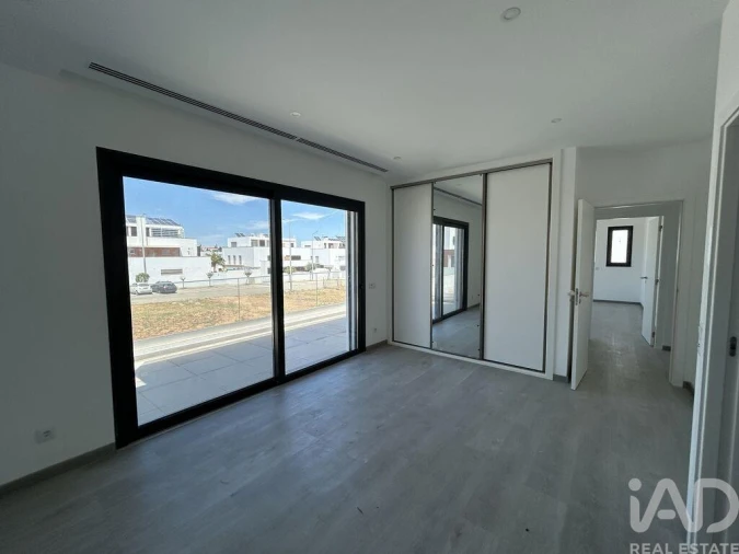 Moradia T6 para Arrendamento em Tavira (Santa Maria e Santiago) Foto 14