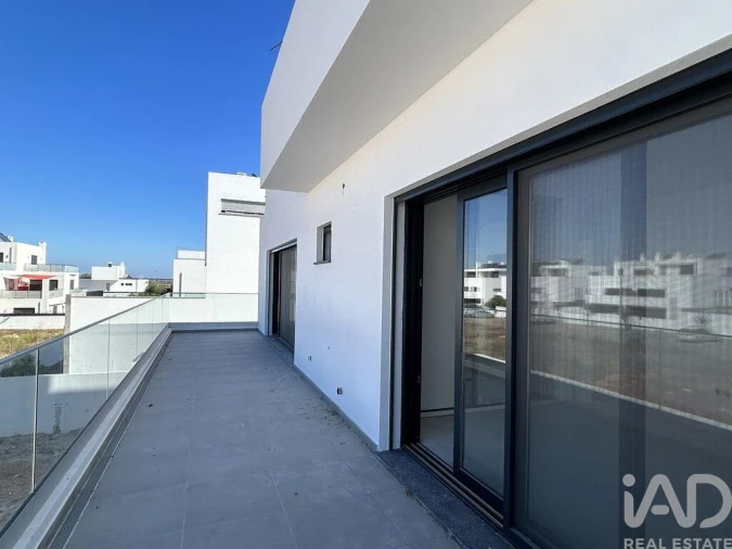 Moradia T6 para Arrendamento em Tavira (Santa Maria e Santiago) Foto 10