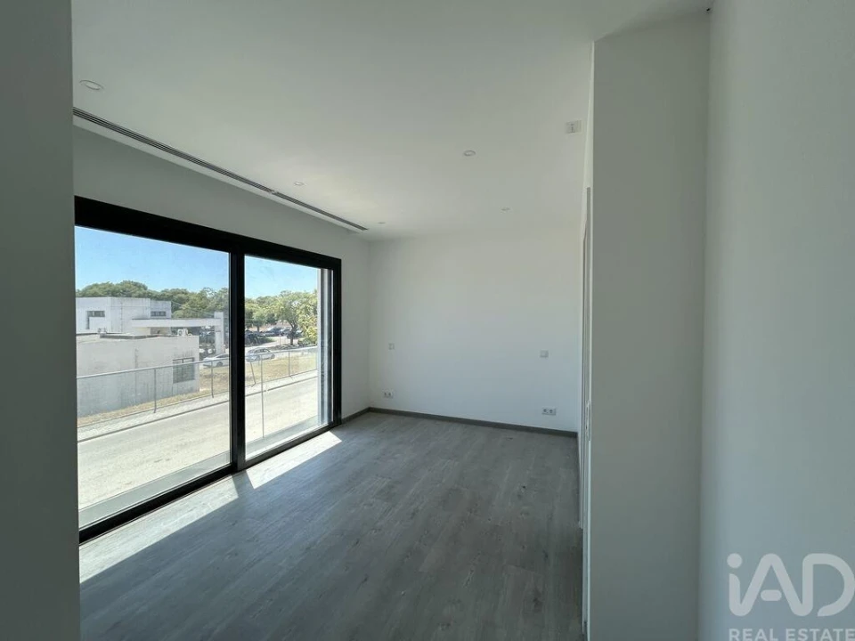 Moradia T6 para Arrendamento em Tavira (Santa Maria e Santiago) Foto 9