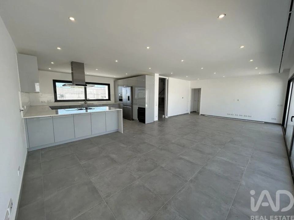 Moradia T6 para Arrendamento em Tavira (Santa Maria e Santiago) Foto 4