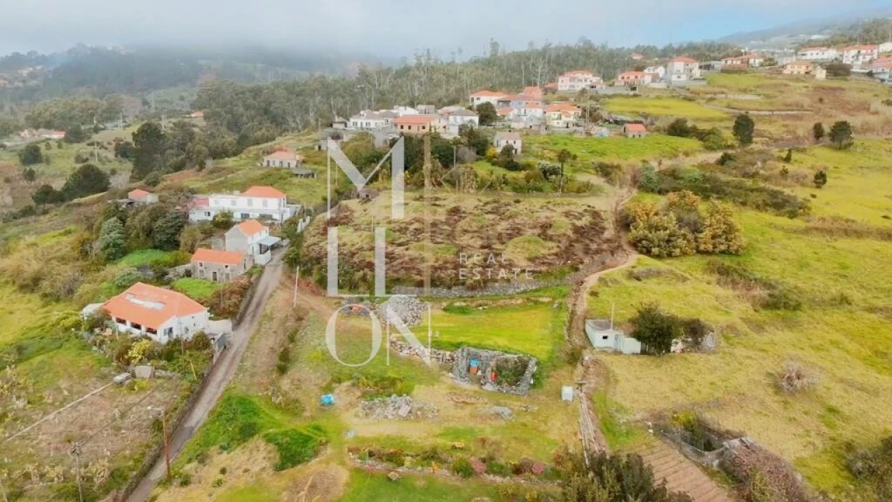 Terreno para Venda em Estreito da Calheta Foto 2