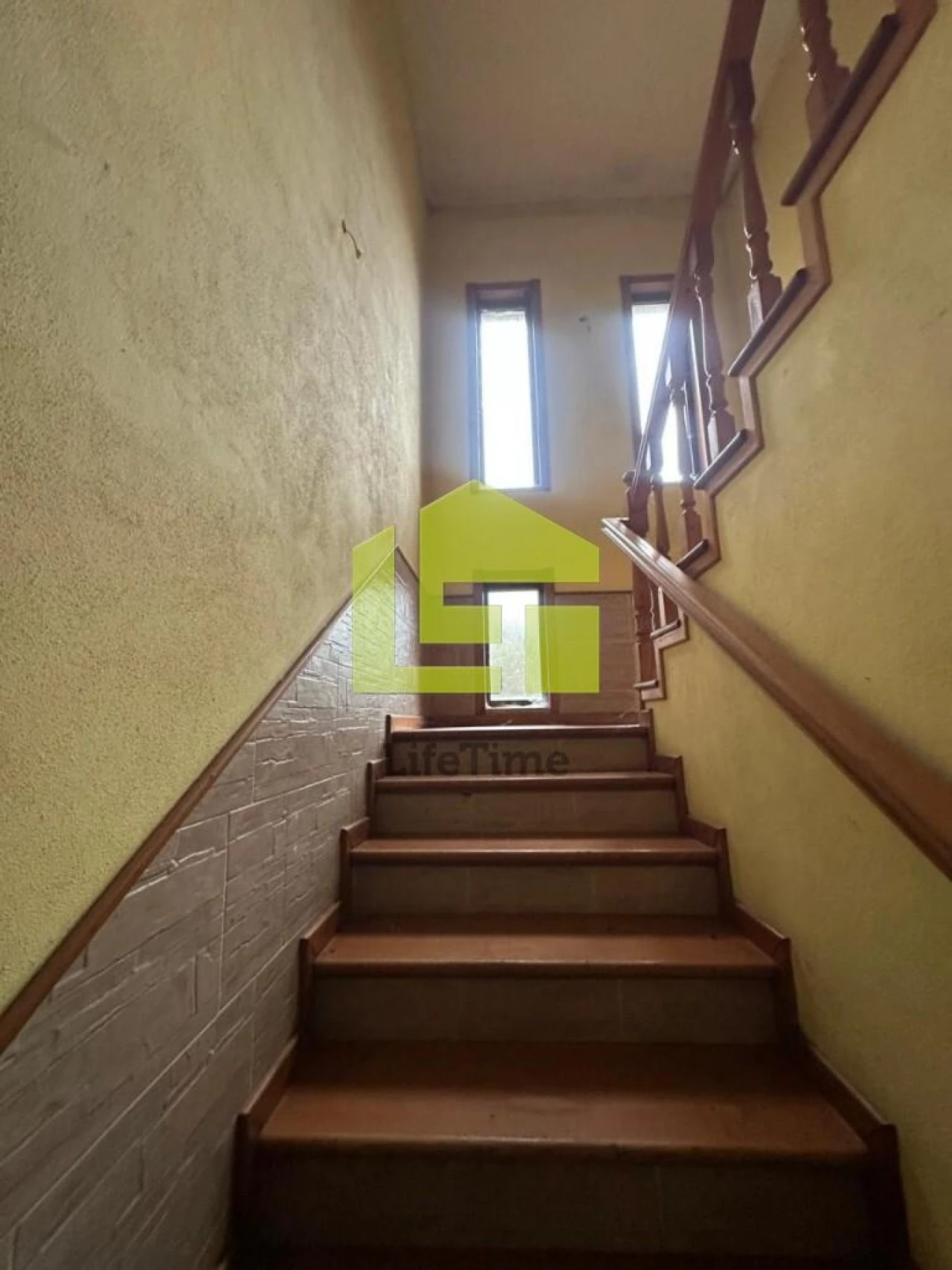 Moradia T3 para Venda em Alijo Foto 3