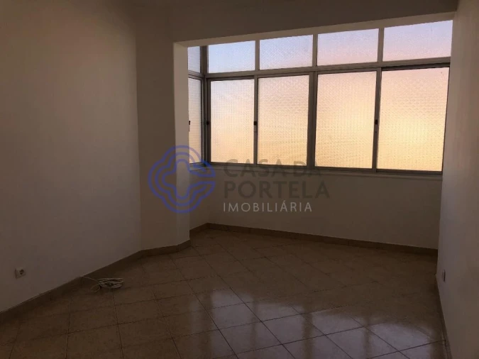 Apartamento T1 para Venda em Seixal, Arrentela e Aldeia de Paio Pires Foto 3