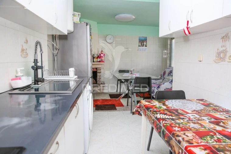 Apartamento T3 para Venda em Camarate, Unhos e Apelação Foto 2