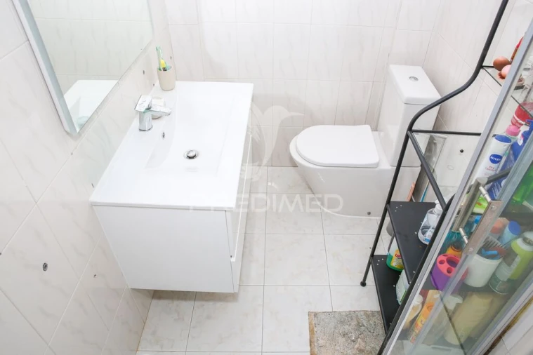 Apartamento T3 para Venda em Camarate, Unhos e Apelação Foto 15