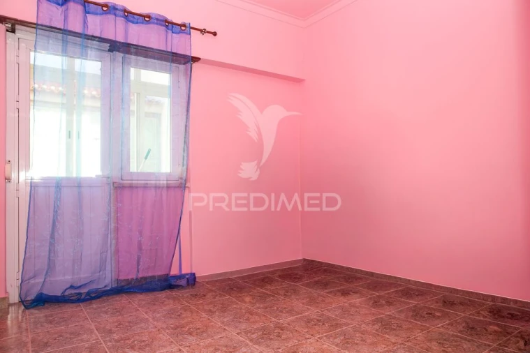 Apartamento T3 para Venda em Camarate, Unhos e Apelação Foto 9