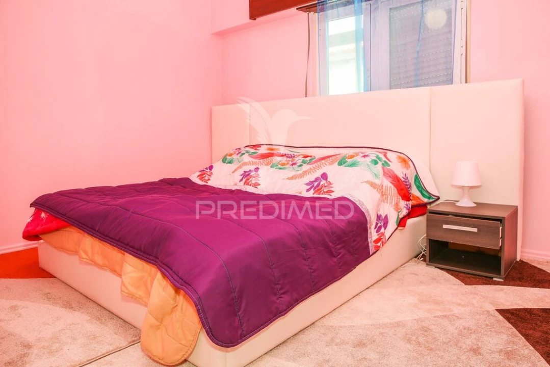 Apartamento T3 para Venda em Camarate, Unhos e Apelação Foto 17