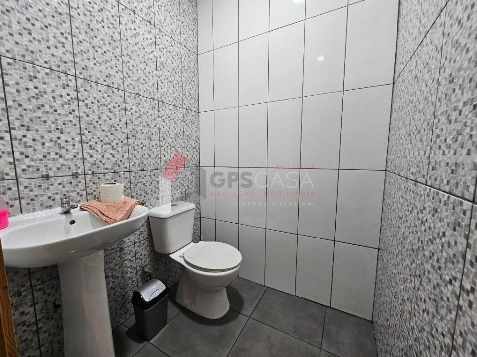 Moradia T4 para Venda em Fonte do Bastardo Foto 41