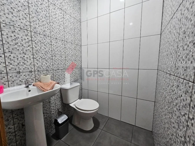 Moradia T4 para Venda em Fonte do Bastardo Foto 41