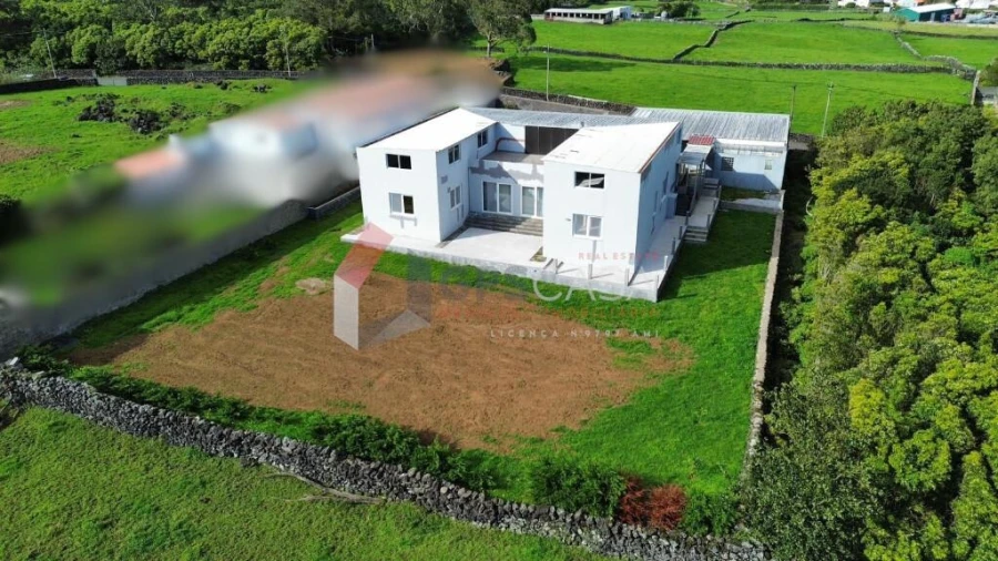 Moradia T4 para Venda em Fonte do Bastardo Foto 53