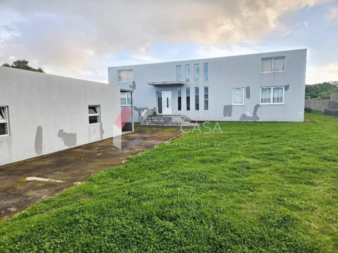 Moradia T4 para Venda em Fonte do Bastardo Foto 3