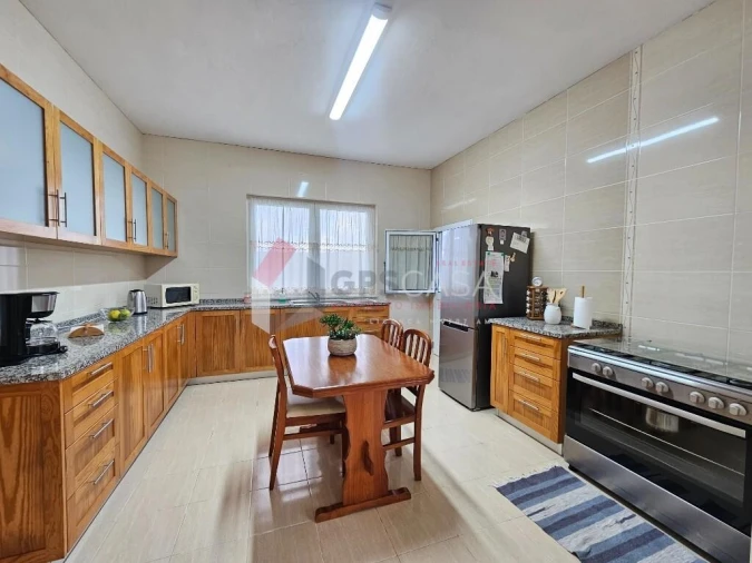 Moradia T4 para Venda em Fonte do Bastardo Foto 15