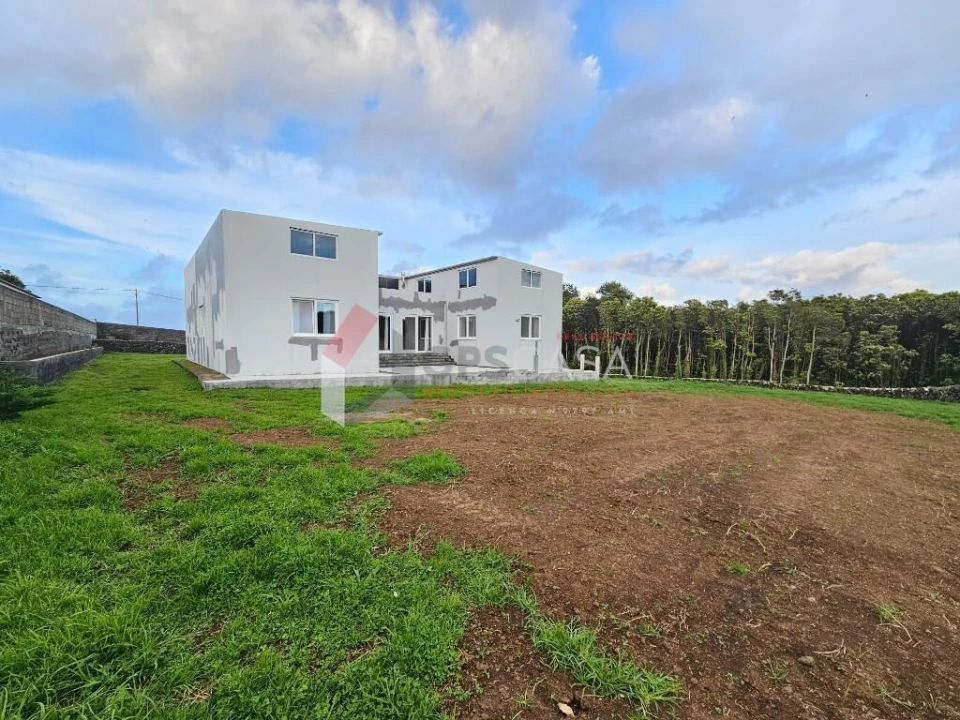 Moradia T4 para Venda em Fonte do Bastardo Foto 45