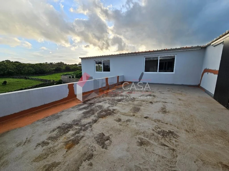 Moradia T4 para Venda em Fonte do Bastardo Foto 37