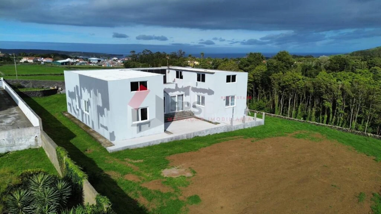 Moradia T4 para Venda em Fonte do Bastardo Foto 52