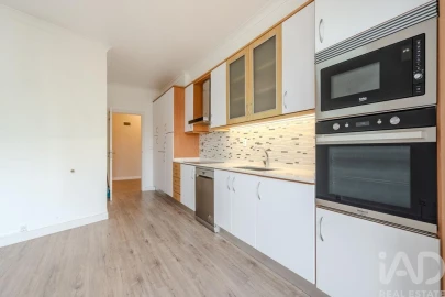 Apartamento T3 para Venda em Ericeira