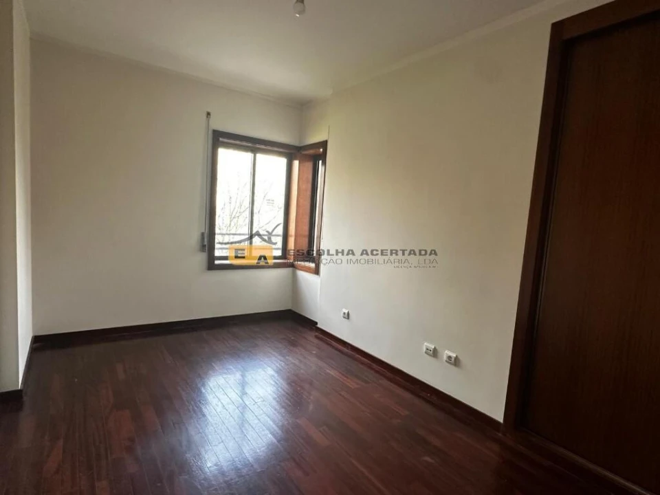 Apartamento T2 para Venda em Valongo Foto 8