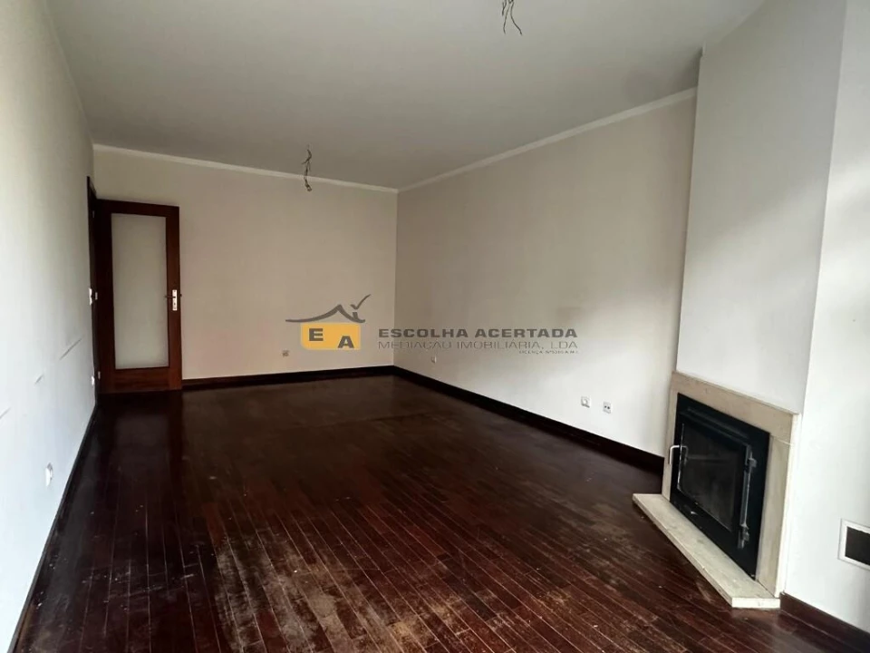 Apartamento T2 para Venda em Valongo Foto 6