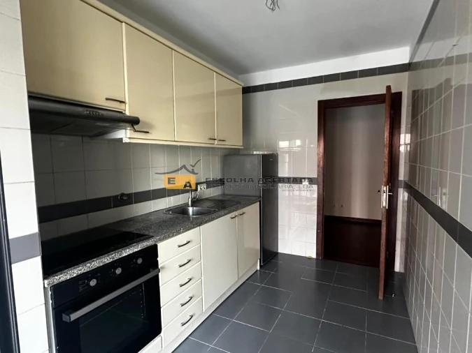 Apartamento T2 para Venda em Valongo Foto 2