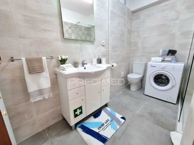 Apartamento T2 para Venda em Portimão Foto 18