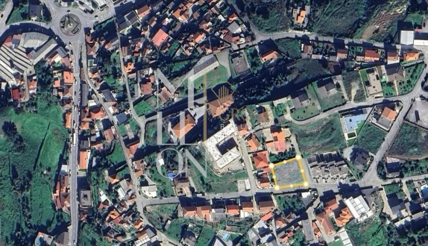 Terreno para Venda em Rebordosa Foto 9