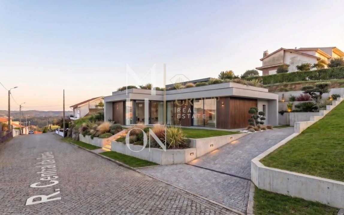 Terreno para Venda em Rebordosa Foto 1