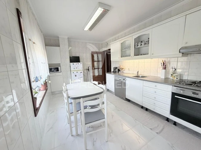 Apartamento T2 para Venda em Gulpilhares e Valadares Foto 1