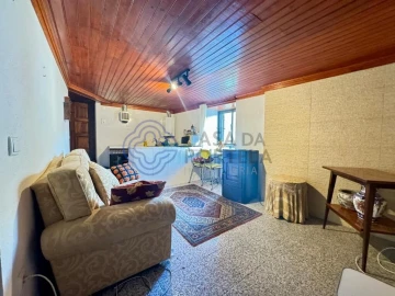 Moradia T2 para Venda em Pomares