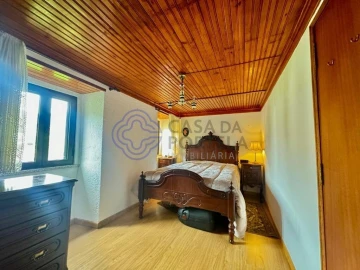 Moradia T2 para Venda em Pomares