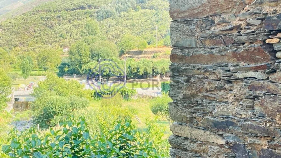 Moradia T2 para Venda em Pomares Foto 3