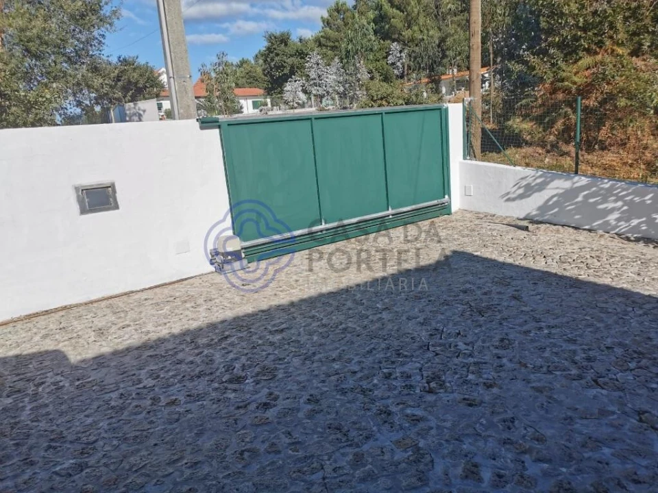 Moradia T3 para Venda em Macieira de Cambra Foto 14