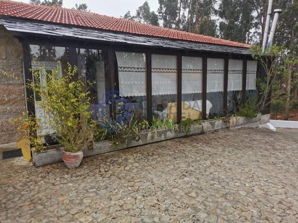 Moradia T3 para Venda em Macieira de Cambra Foto 1