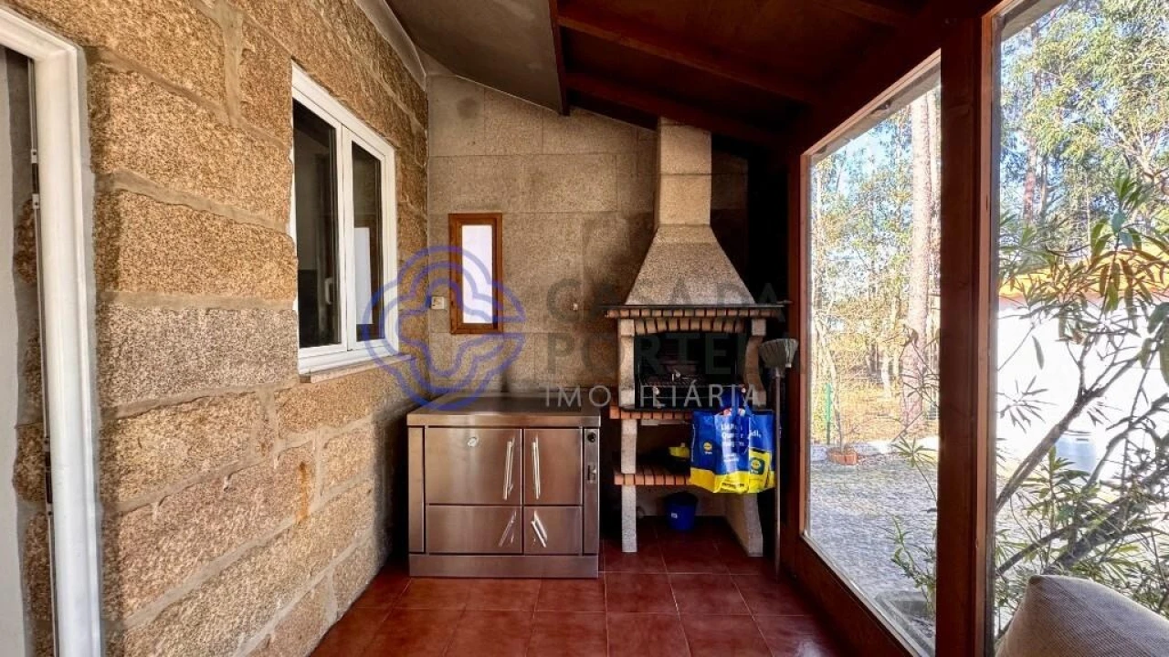 Moradia T3 para Venda em Macieira de Cambra Foto 2