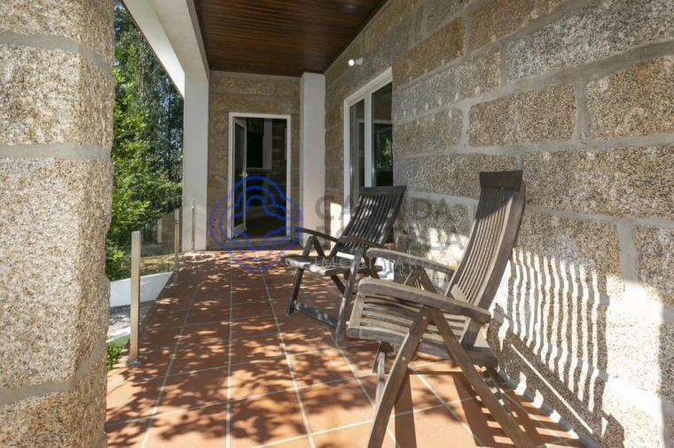 Moradia T3 para Venda em Macieira de Cambra Foto 6