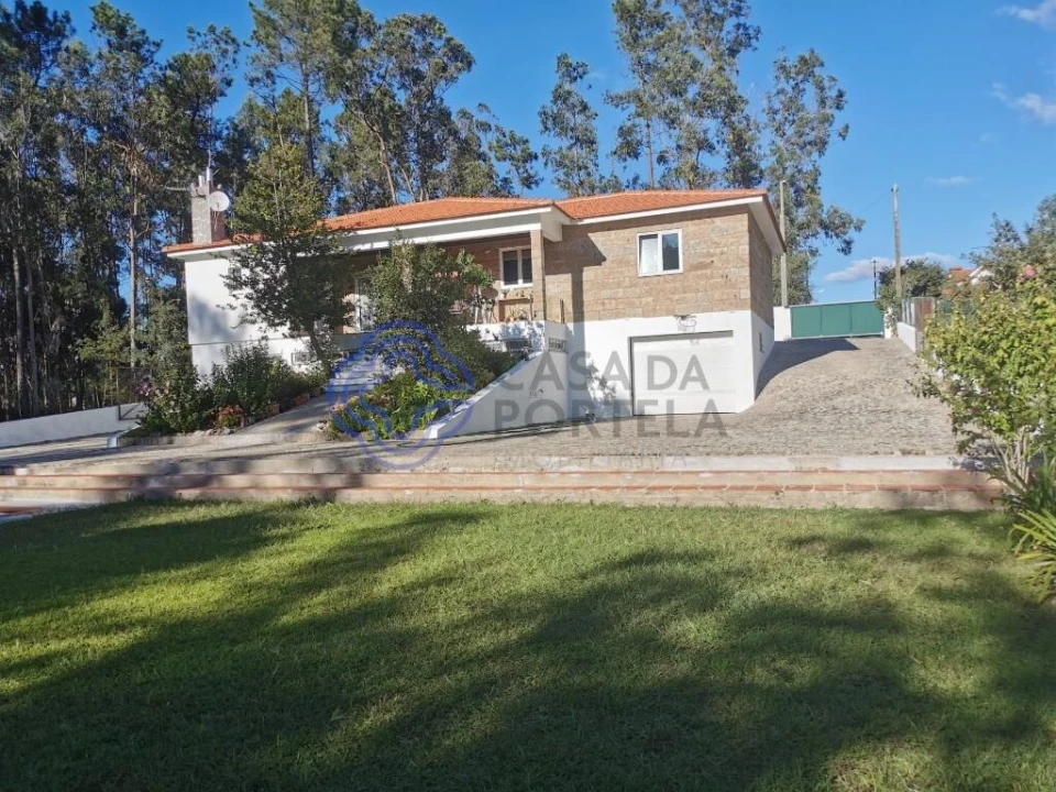 Moradia T3 para Venda em Macieira de Cambra Foto 19