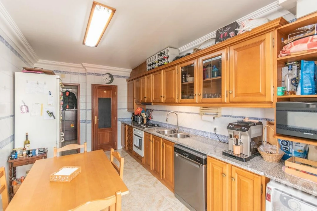 Apartamento T3 para Venda em Marinha Grande Foto 3