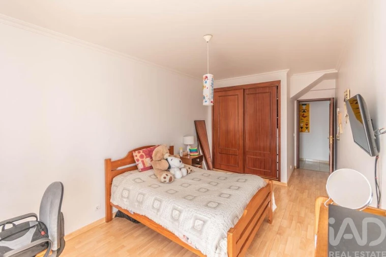 Apartamento T3 para Venda em Marinha Grande Foto 21