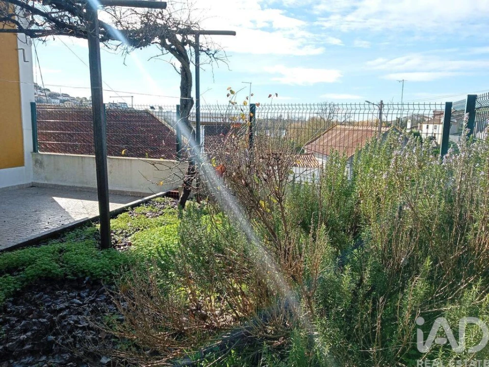 Moradia T7 para Venda em Praia do Ribatejo Foto 2