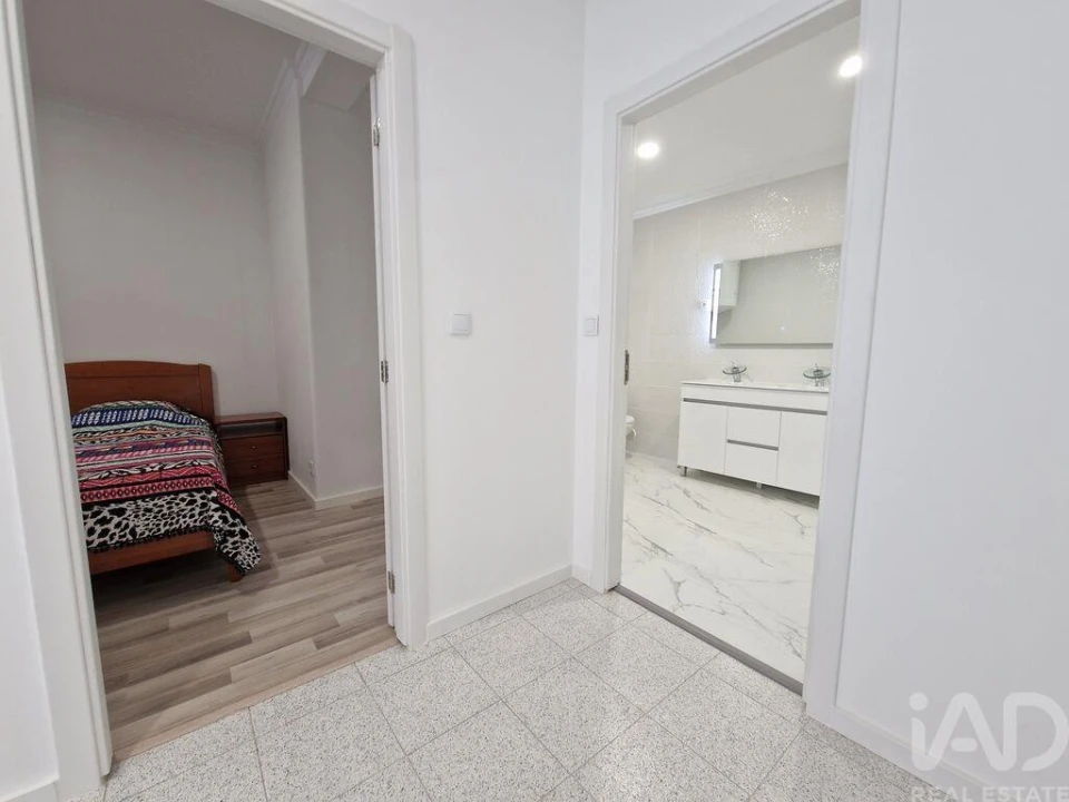 Apartamento T1 para Venda em Lagoa e Carvoeiro Foto 13