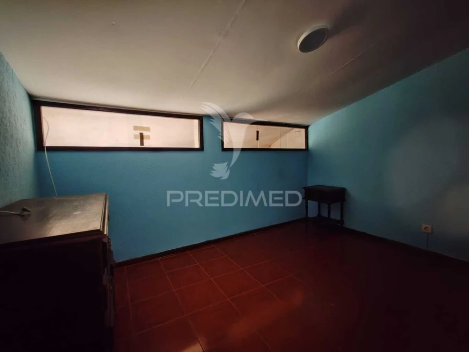 Moradia T2 para Venda em Oliveira do Douro Foto 10