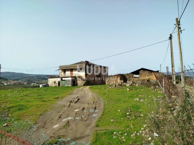 Quinta T5 para Venda em Calvão e Soutelinho da Raia Foto 4