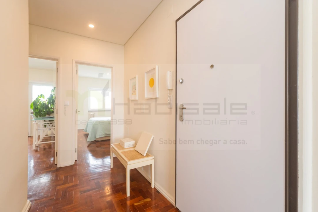 Apartamento T2 para Venda em Carcavelos e Parede Foto 12