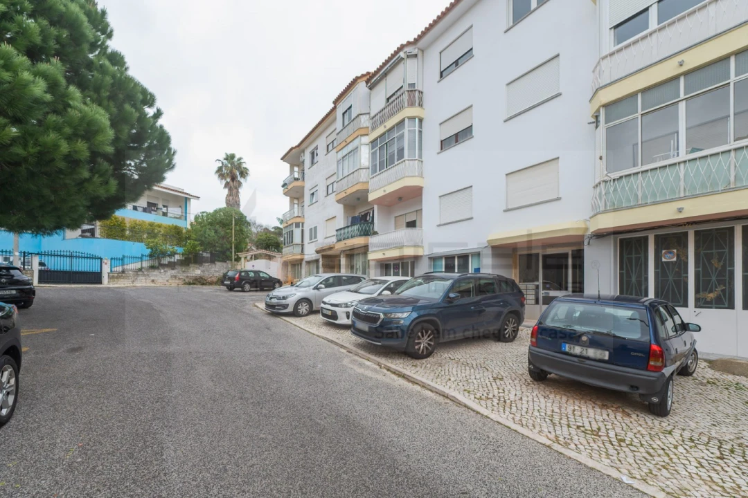 Apartamento T2 para Venda em Carcavelos e Parede Foto 31