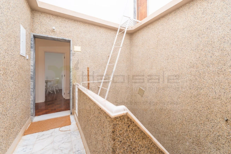 Apartamento T2 para Venda em Carcavelos e Parede Foto 28