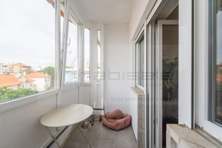 Apartamento T2 para Venda em Carcavelos e Parede Foto 19