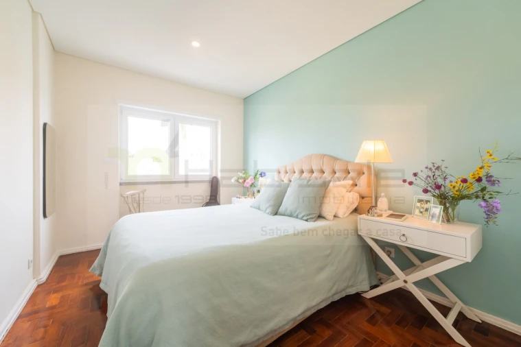 Apartamento T2 para Venda em Carcavelos e Parede Foto 23