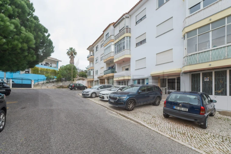 Apartamento T2 para Venda em Carcavelos e Parede Foto 31