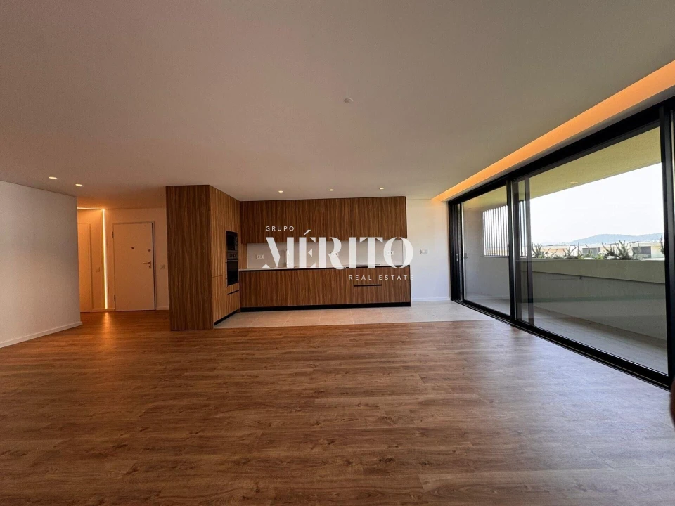 Apartamento T2 para Venda em Caldelas Foto 23